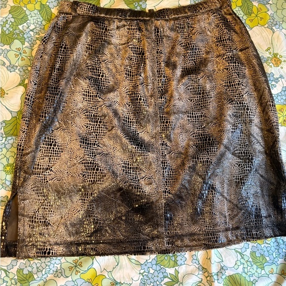 Vintage Carole Little Petites Faux Snakeskin Skirt Size 10 - Picture 5 of 7